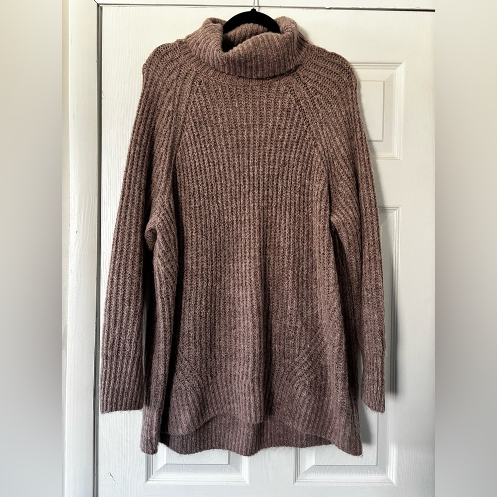 Old Navy Ribbed Cowl-Neck Sweater in Mauve Brown